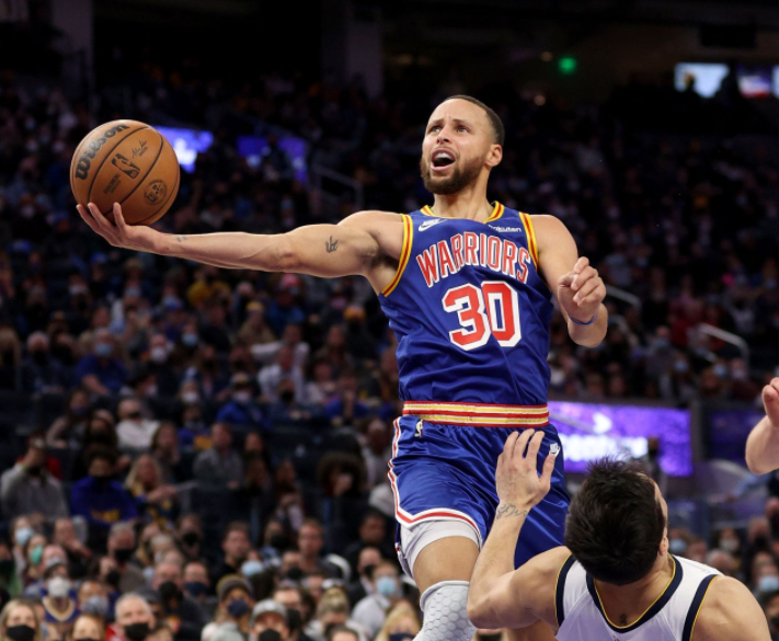 爱游戏体育包含欧篮联赛程吃紧，迈阿密热火最后时刻战术微调，悬念犹存，细节决定成败的词条