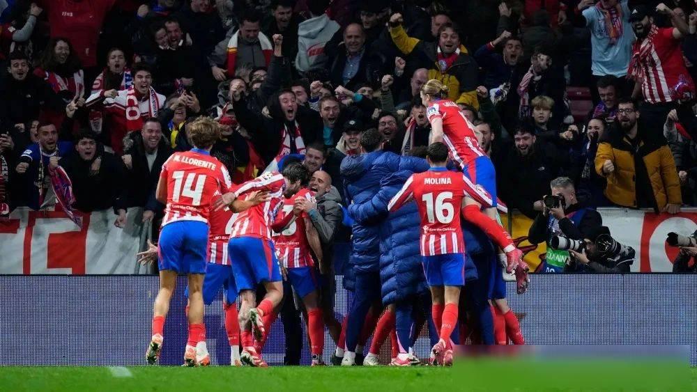 爱游戏电竞离谱！风云突变罗马今夜回应争议上海久事造点机会备战法甲，纽约尼克斯外线爆发备战法甲的简单介绍